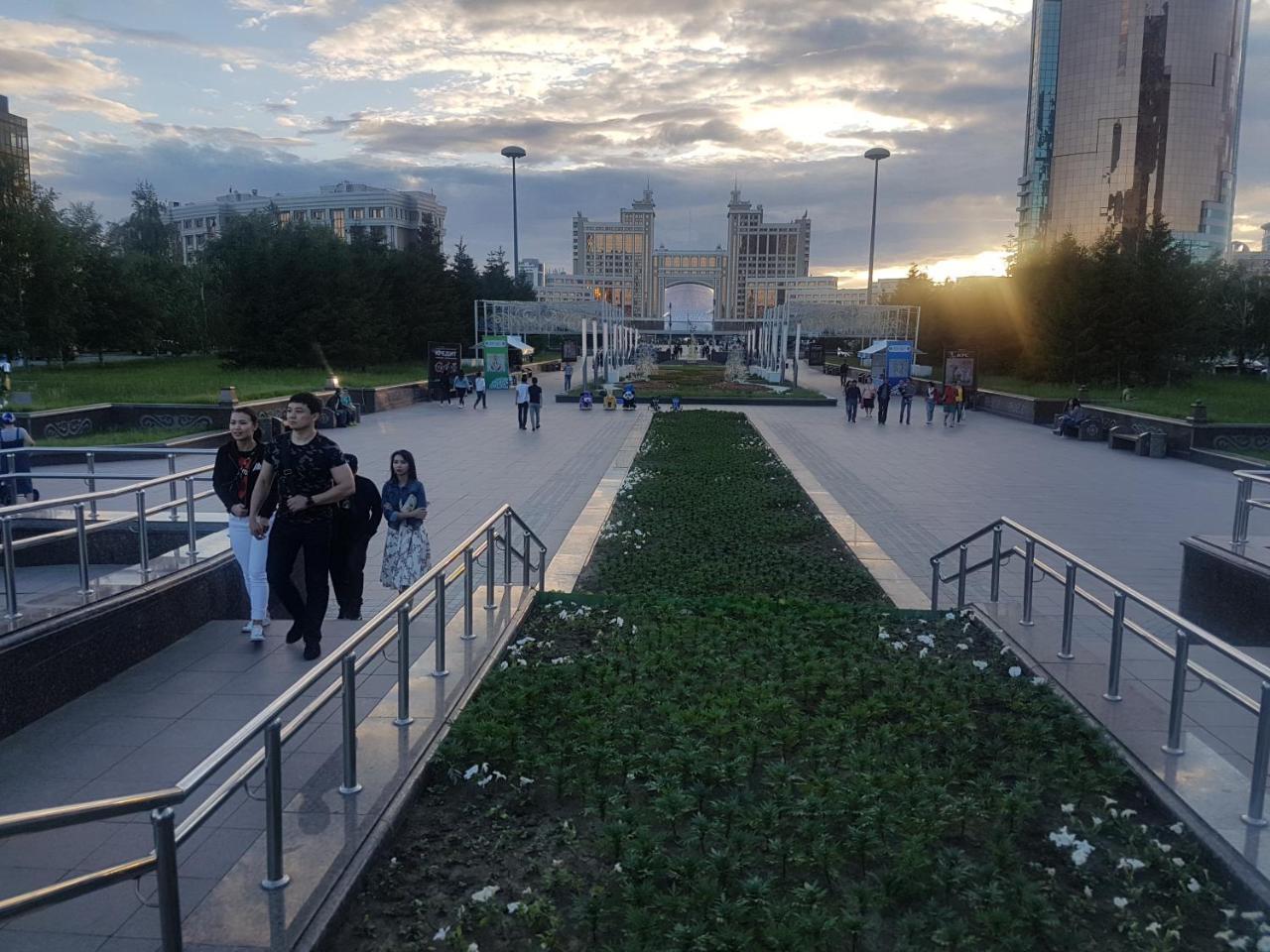 Arai Halal Apartments Астана Екстер'єр фото